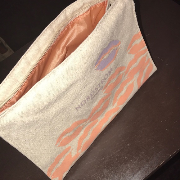 New Nordstrom beauty canvas cosmetic bag - Picture 3 of 5
